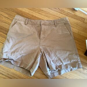 Banana Republic Women's Tan Flat Front Shorts